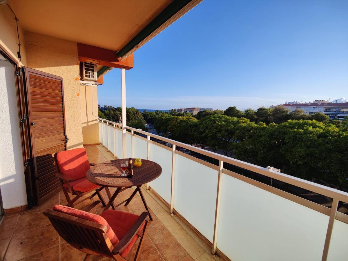 Sunny Flat With Balcony And Sea Views Cambrils Exterior foto